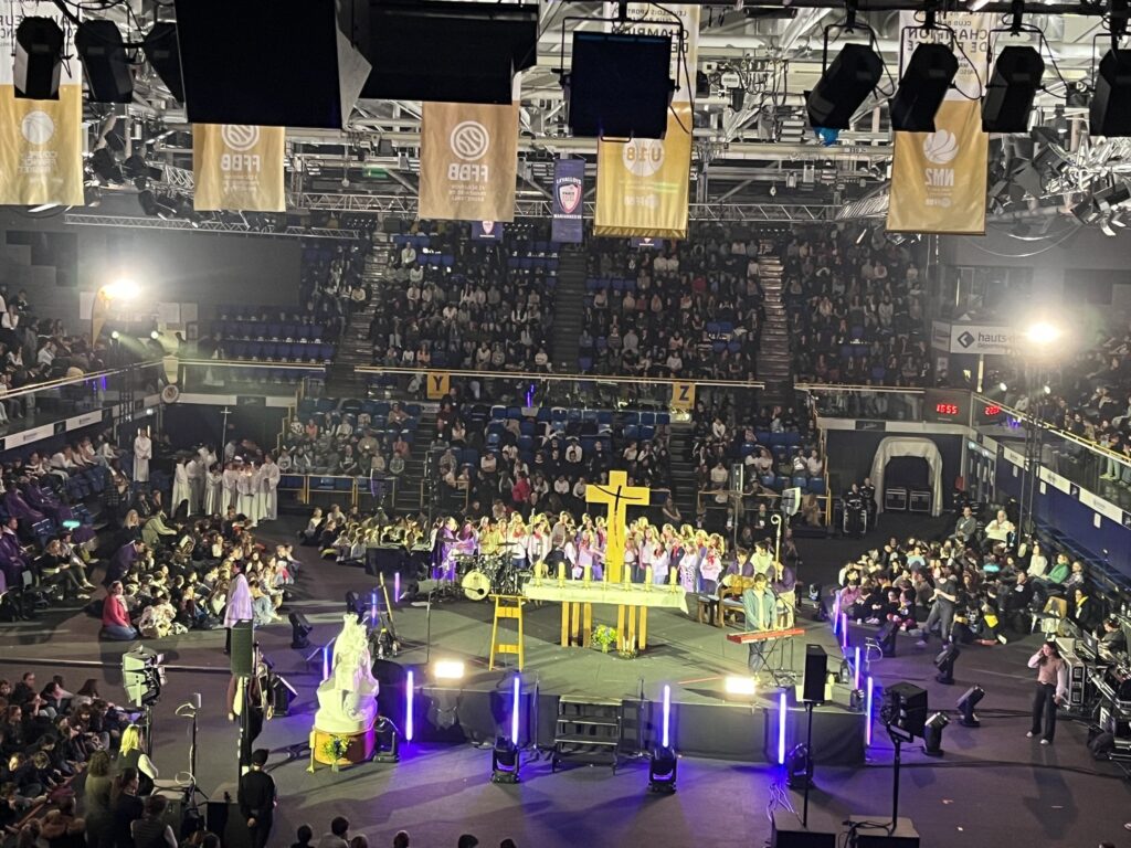 photo messe jubilaire n°3 (2) photo messe jubilaire n°3 (2)